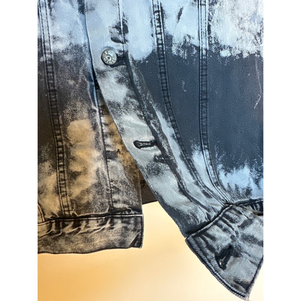BDG Urban Outfitters Bleach Washed Jean Jacket Mens L Black - Picture 2 of 9